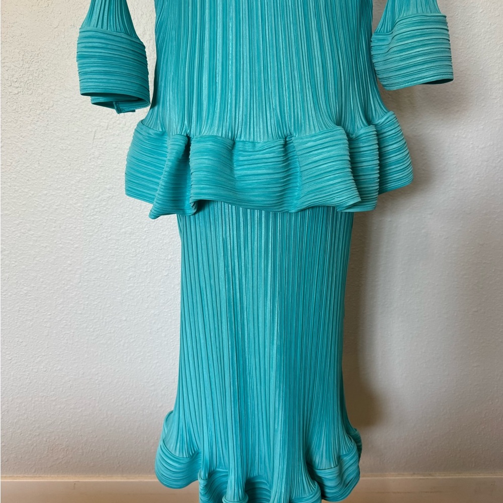NWT Beulah Turquoise Pleated Top & Skirt Set One Size - Picture 8 of 16
